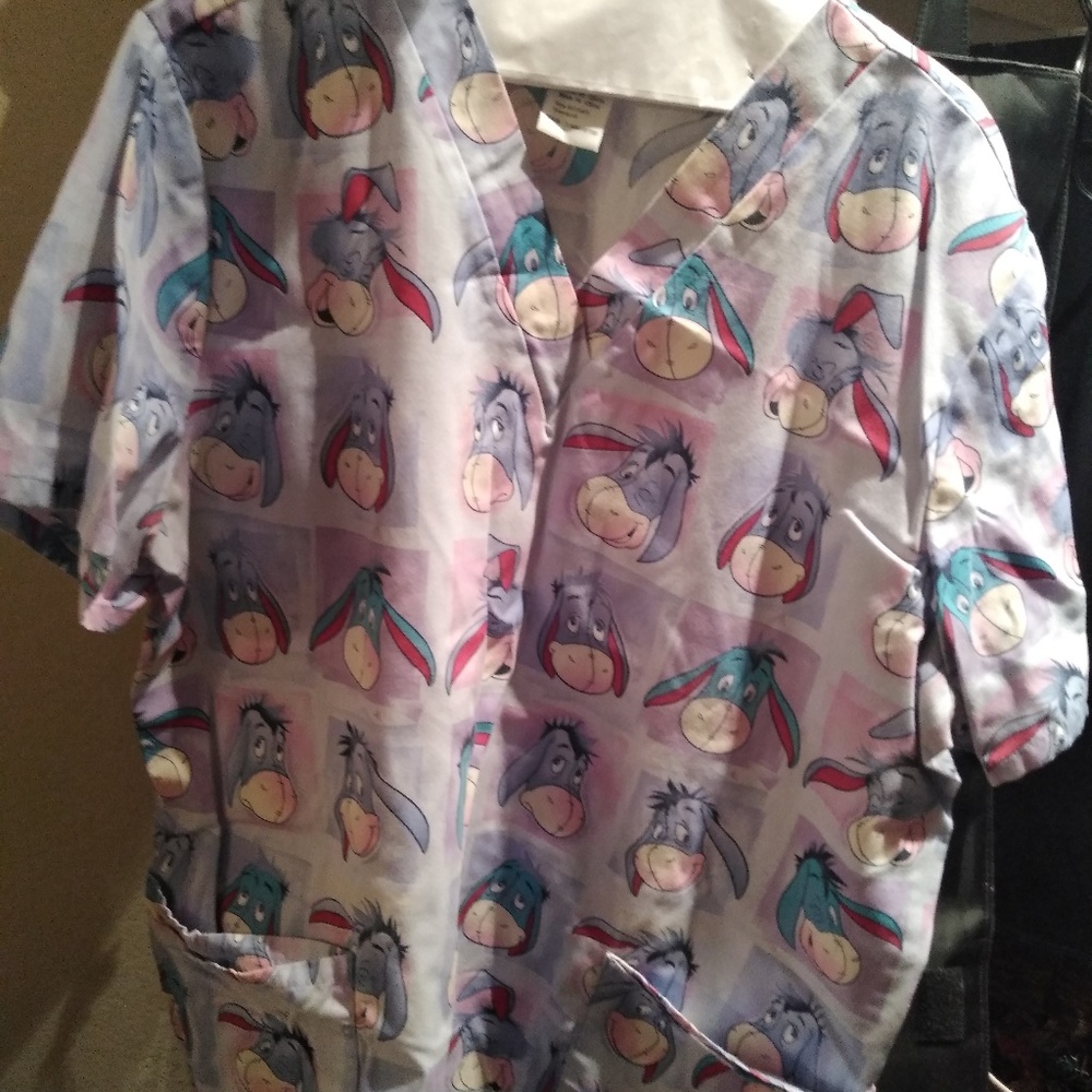 Scrub top